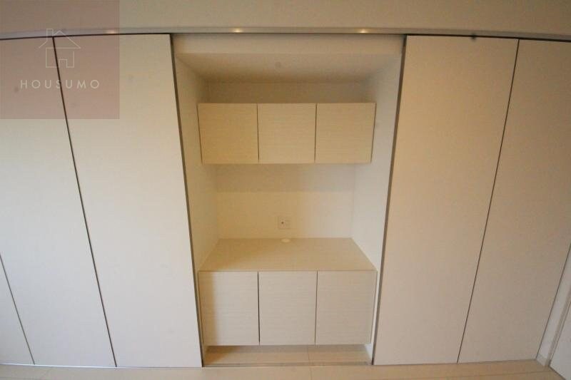 物件内観写真18　(収納豊富です)