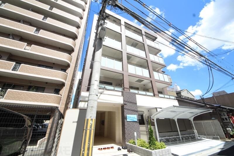 物件外観写真1　(おしゃれな外観です)