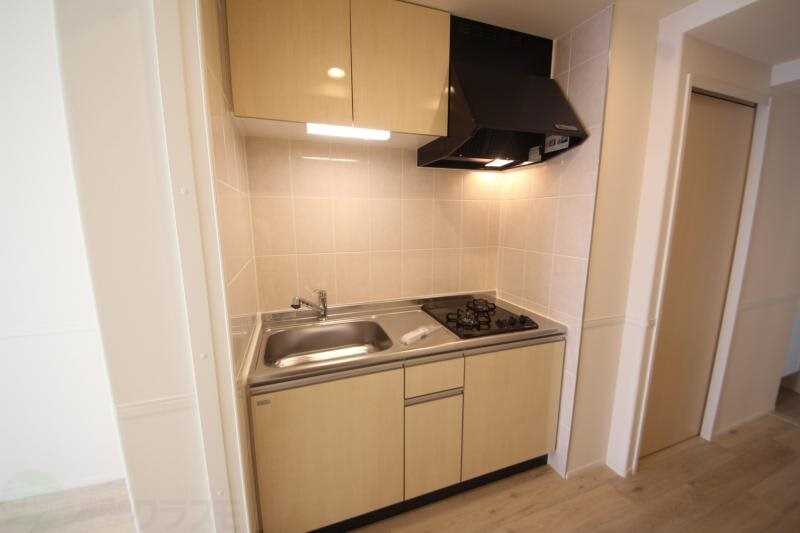 物件内観写真7　(コンパクトなキッチンで掃除もラクラク)