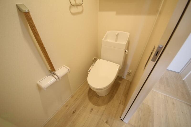 物件内観写真14　(コンパクトで使いやすいトイレです)