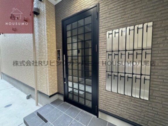 物件外観写真2　(エントランスです)