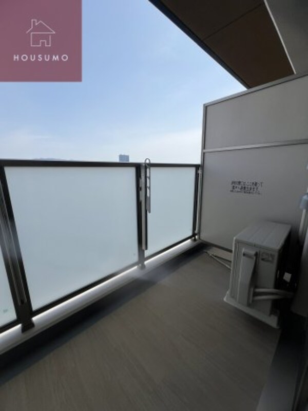 バルコニー(落ち着いた時間を過ごせるバルコニーです)