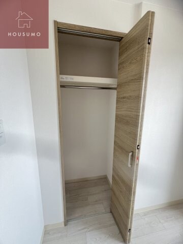 物件内観写真16　(収納スペース豊富です)