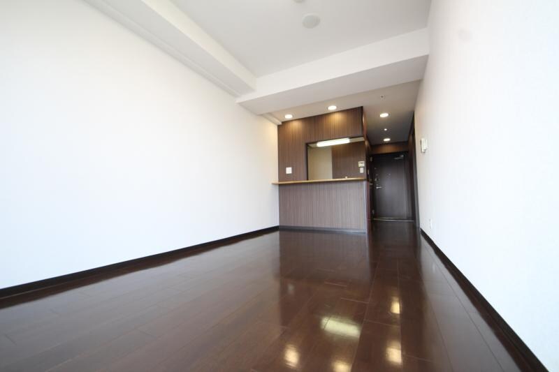 物件内観写真6　(ゆったり過ごせる居間です)