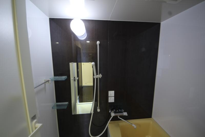 物件内観写真19　(日々の疲れを癒すお風呂付です)