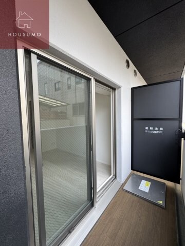 物件内観写真13　(広々としたバルコニーです)