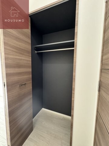 物件内観写真18　(専用の収納スペースです)