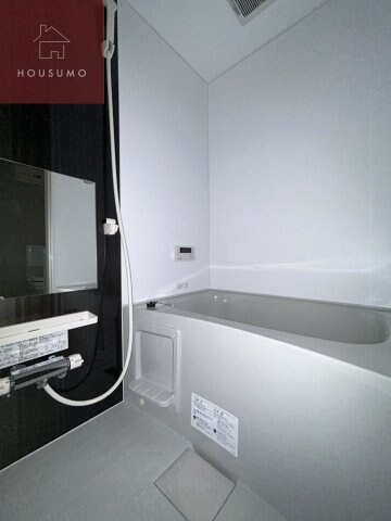 物件内観写真5　(落ち着いた空間のお風呂です)