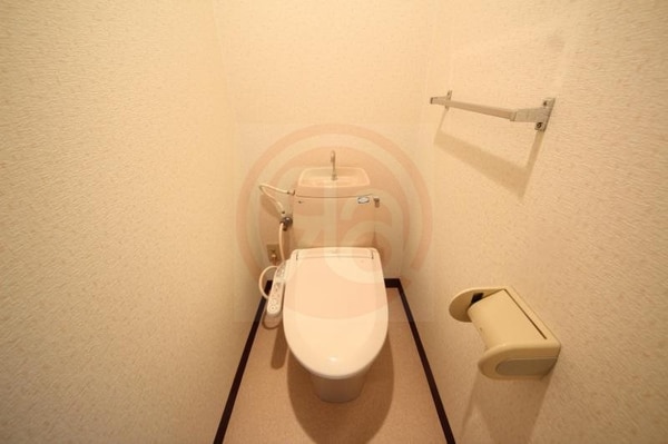 トイレ(清潔感のあるトイレです)