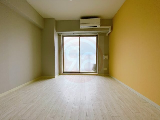 物件内観写真13　(ゆったりした洋室です)