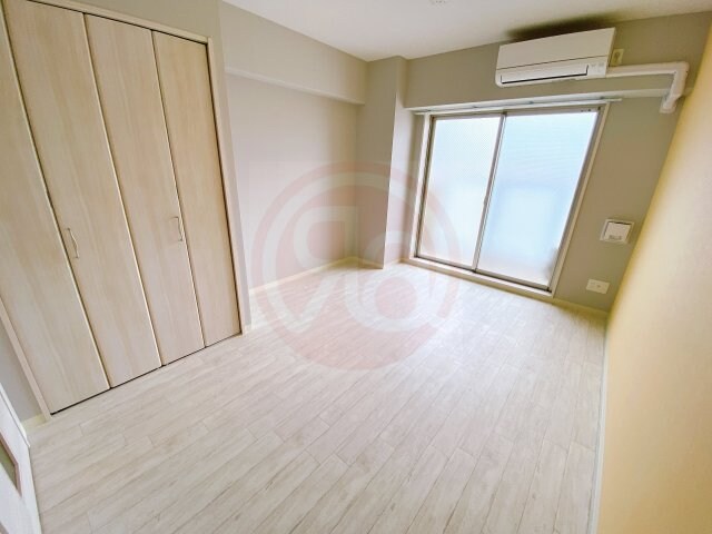 物件内観写真27　(個人の部屋や寝室として使える洋室です)