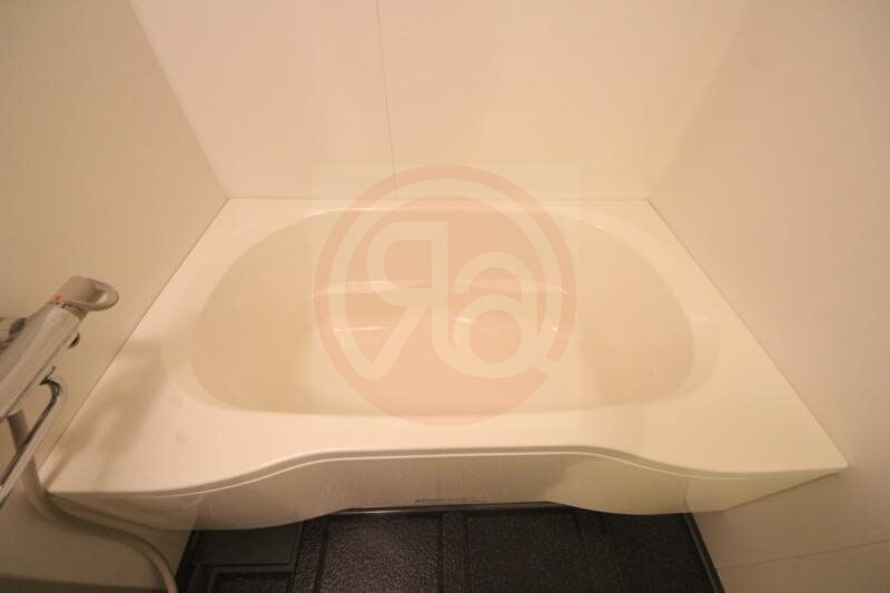 物件内観写真10　(コンパクトで使いやすいお風呂です)