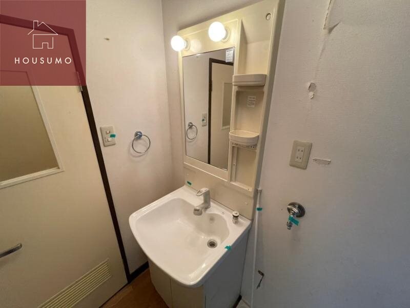 物件内観写真19　(使いやすい独立洗面台です)