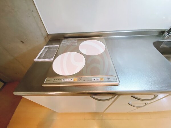 キッチン(忙しい朝には欠かせない洗面所です)