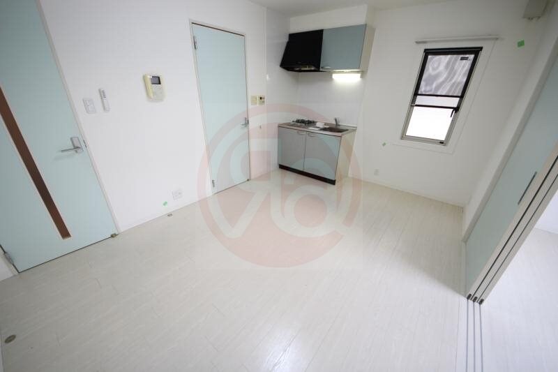 物件内観写真25　(落ち着いた色調の洋室です)