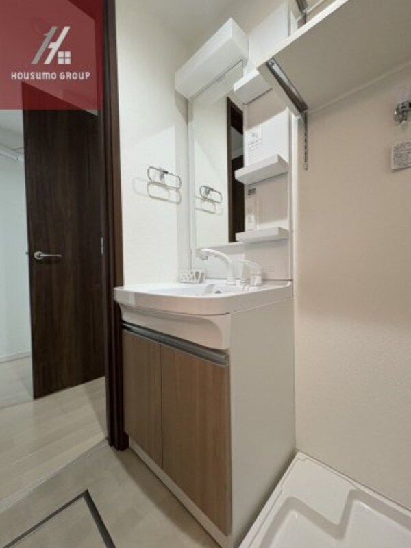 独立洗面台(朝の身支度には欠かせない独立洗面化粧台)