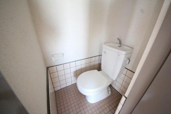 トイレ(落ち着いたトイレです)