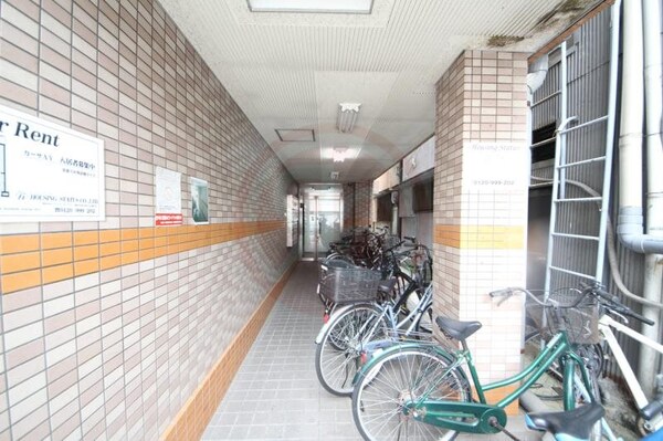 エントランス(毎日通るエントランスはこのようになっています)
