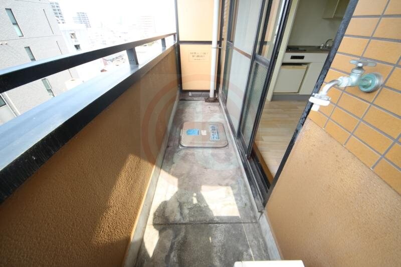 物件内観写真21　(暖かな日差しのふりそそぐバルコニー)