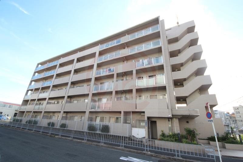 物件外観写真3　(外観もきれいです)