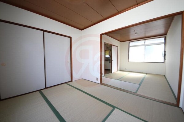 寝室(使い勝手のいい寝室です)