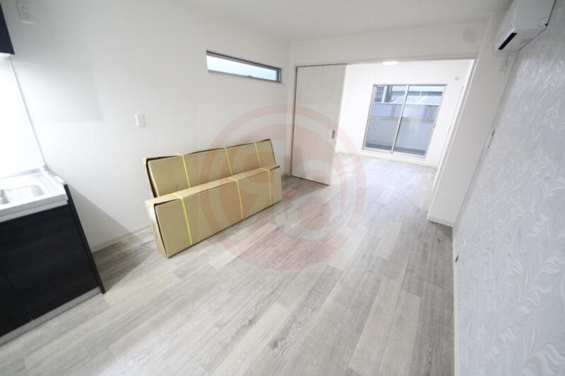 物件内観写真4　(おしゃれなリビングです)