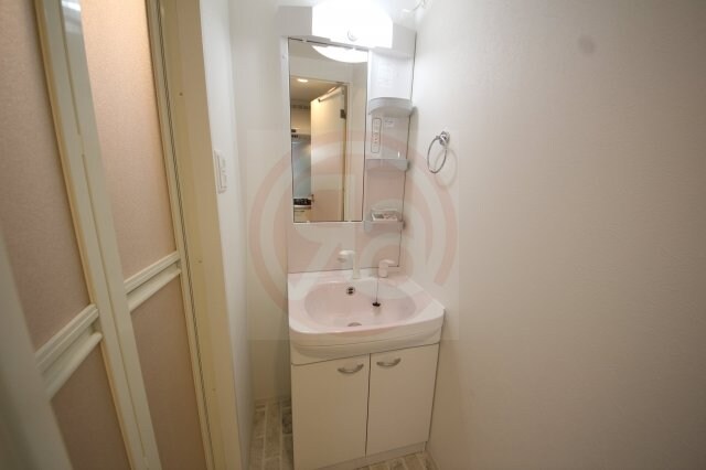 物件内観写真20　(使いやすい独立洗面台です)