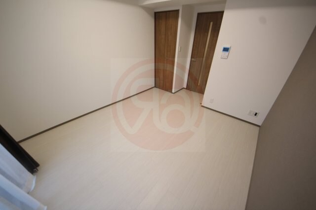 物件内観写真6　(こちらの居間で趣味の時間をお楽しみください)