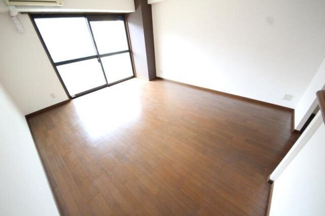 物件内観写真8　(寝室です)