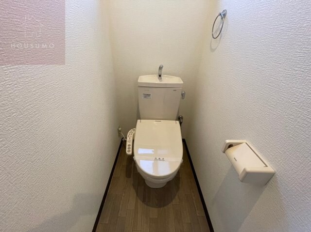 物件内観写真10　(落ち着いた玄関です)