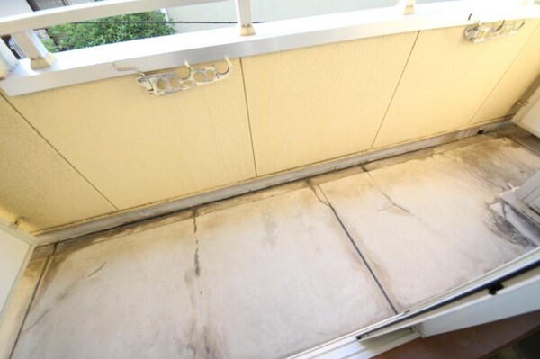 バルコニー(バルコニーがあります)