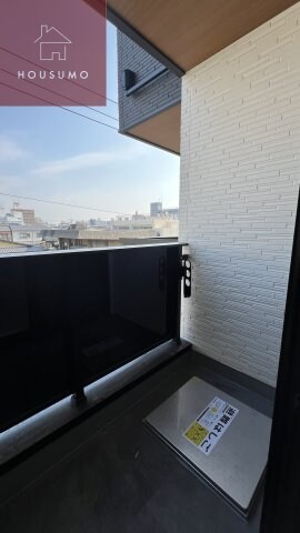 物件内観写真12　(暖かな日差しのふりそそぐバルコニー)