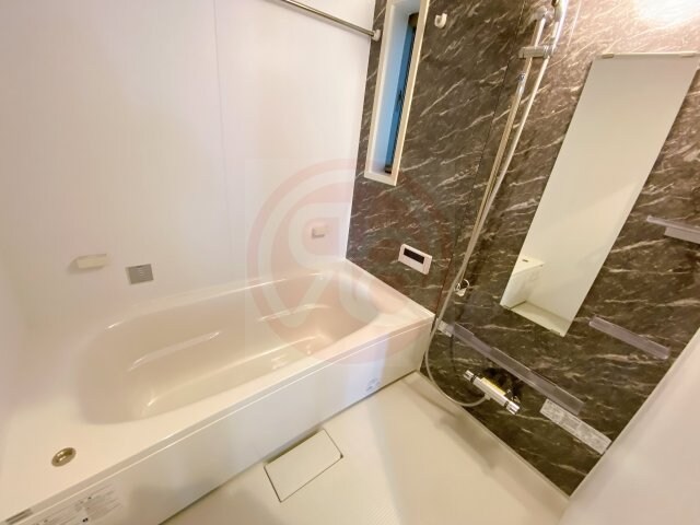 物件内観写真16　(日々の疲れを癒すお風呂付です)