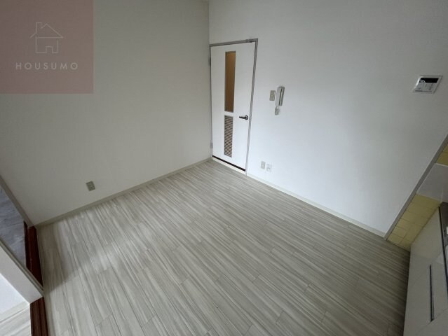 物件内観写真17　(大きなスペースがあり、収納には困りません)