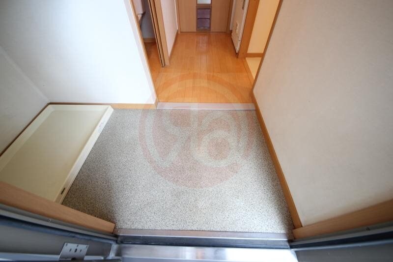 玄関(収納もある玄関です)