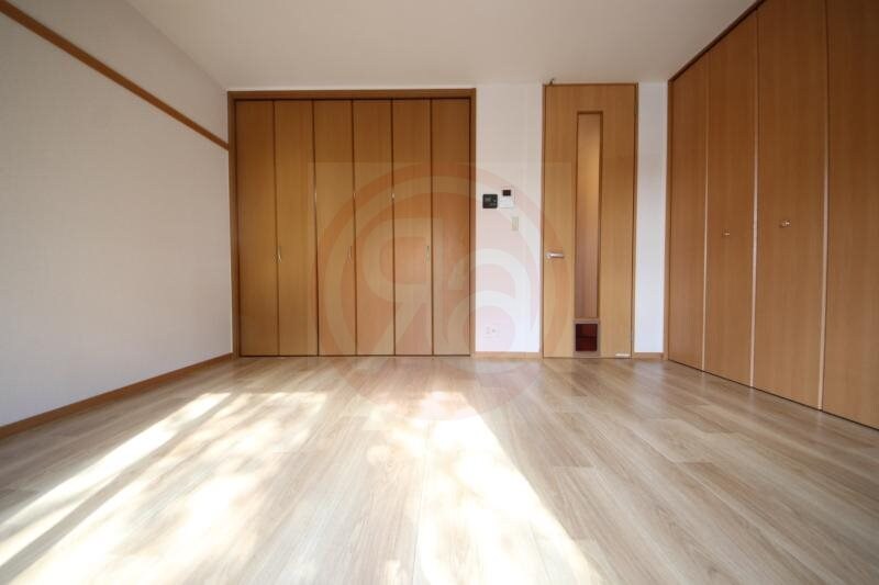 洋室(ゆったりした洋室です)