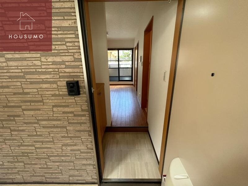 物件内観写真28　(きれいな玄関です)