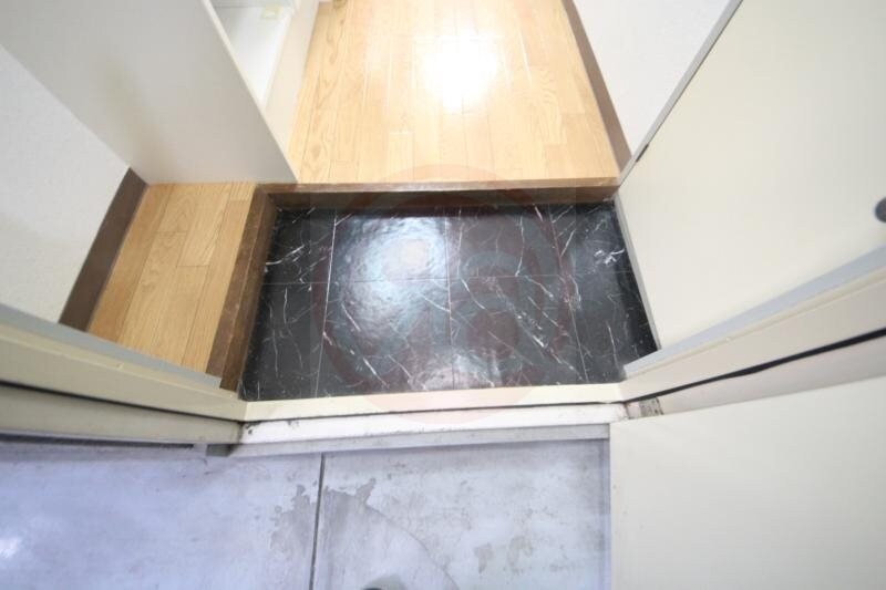 物件内観写真15　(シンプルで使いやすい玄関です)