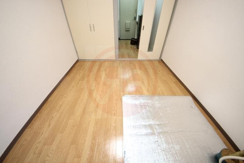 物件内観写真25　(明るい洋室です)