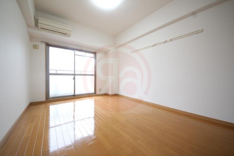 物件内観写真5　(使いやすいリビングです)