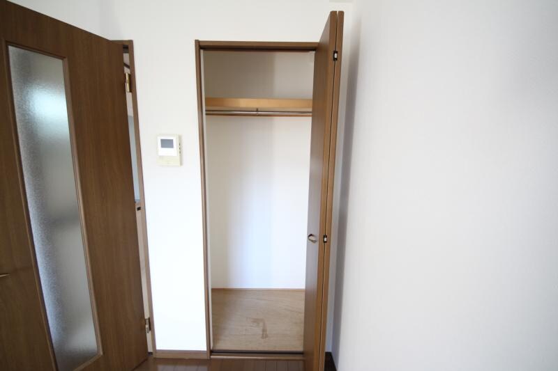 物件内観写真16　(収納のためのスペースです)