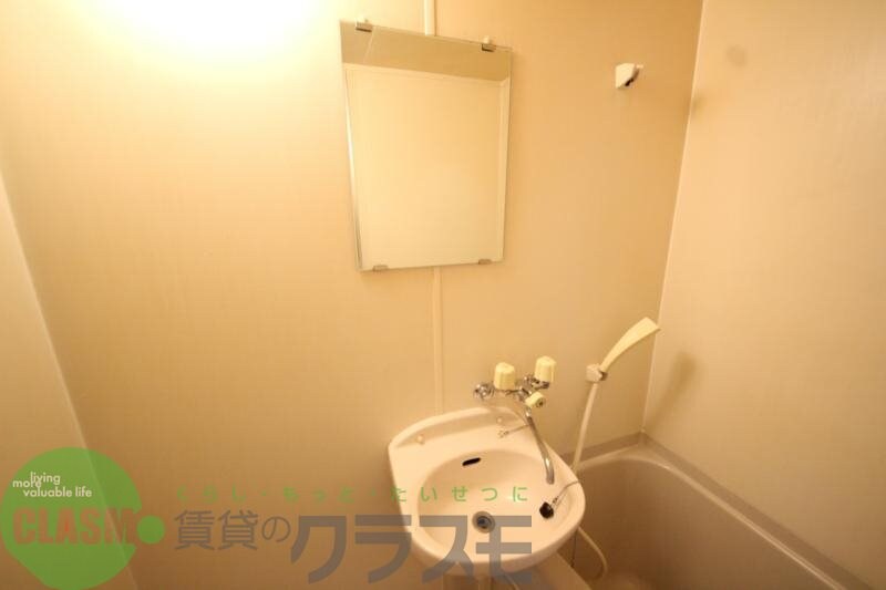 物件内観写真19　(コンパクトで使いやすい洗面所)