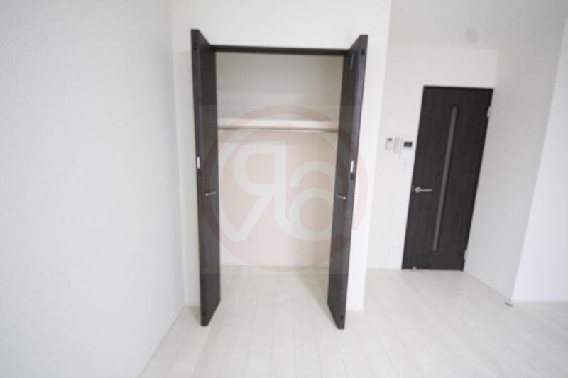 物件内観写真17　(収納スペース豊富です)