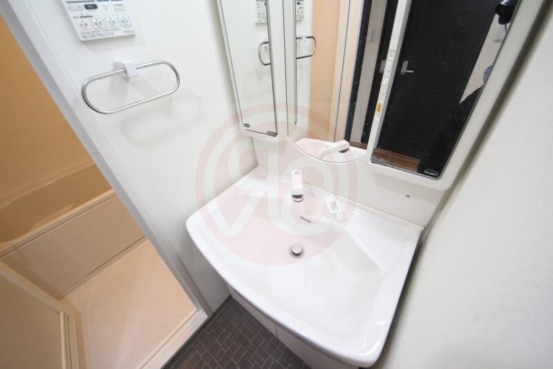 物件内観写真20　(独立洗面化粧台が付いています)