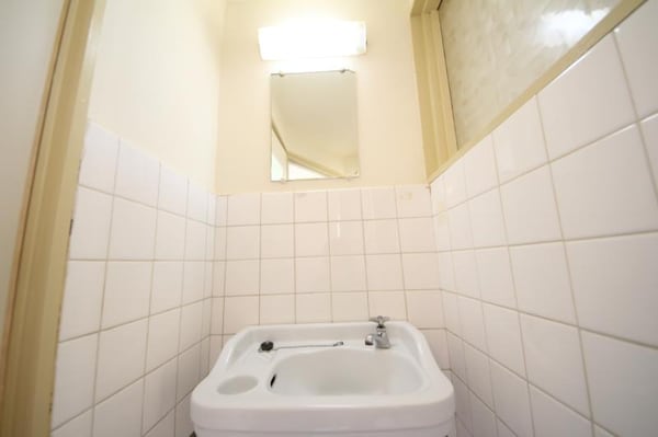 独立洗面台(使いやすい独立洗面台です)