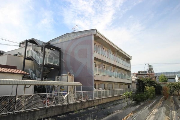 外観(落ち着いた雰囲気の外観です)
