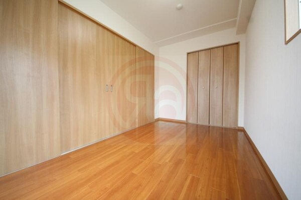 寝室(寝室です)