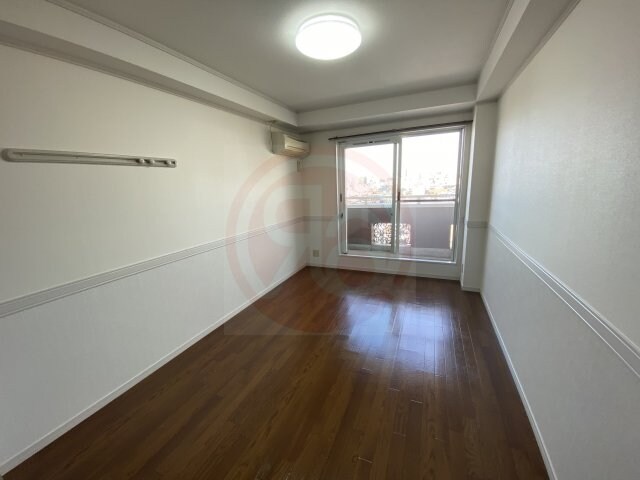 物件内観写真4　(リビングです)