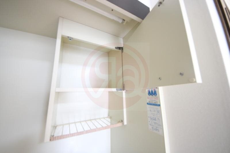 物件内観写真24　(便利な収納スペースです)