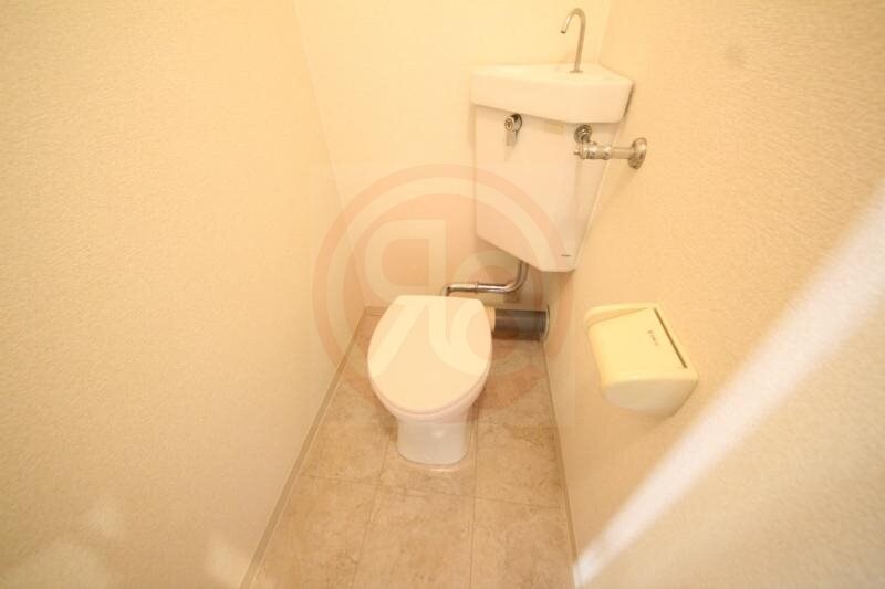 物件内観写真27　(コンパクトで使いやすいトイレです)